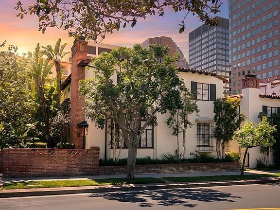 2-bedroom apartment in Westwood 1