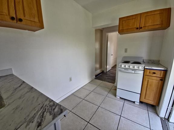 2-bedroom apartment in Perrine 1