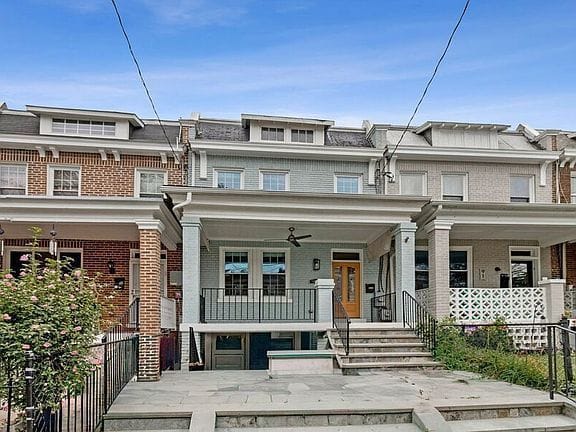 4-bedroom apartment in Petworth 1