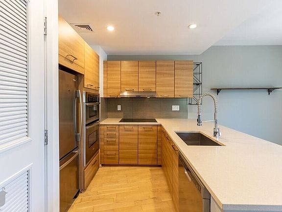 2-bedroom apartment in Columbia Heights 7