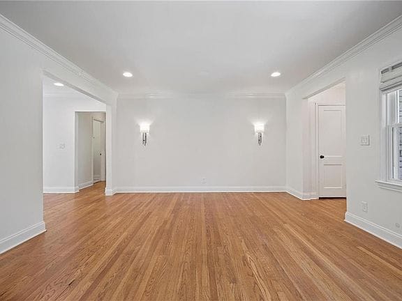 4-bedroom apartment in Beecher Hills 7