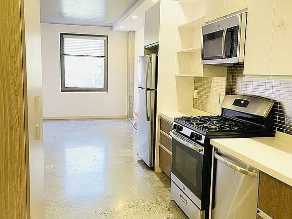 1-bedroom apartment in Washington Heights 2