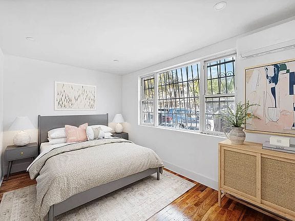 3-bedroom apartment in East Flatbush 6
