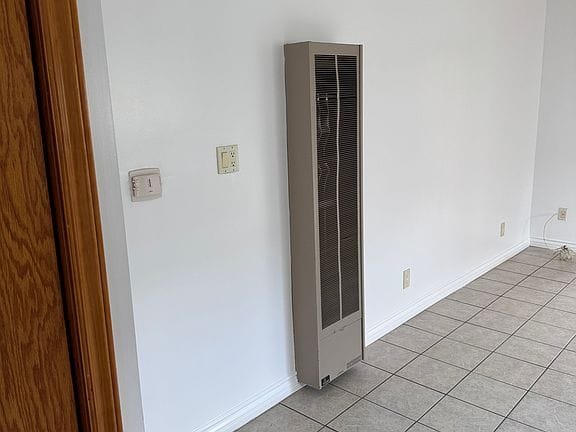 1-bedroom apartment in East Hollywood 9