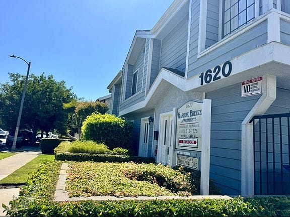1-bedroom apartment in Harbor City 2