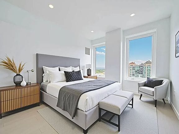 2-bedroom apartment in Jamaica 3