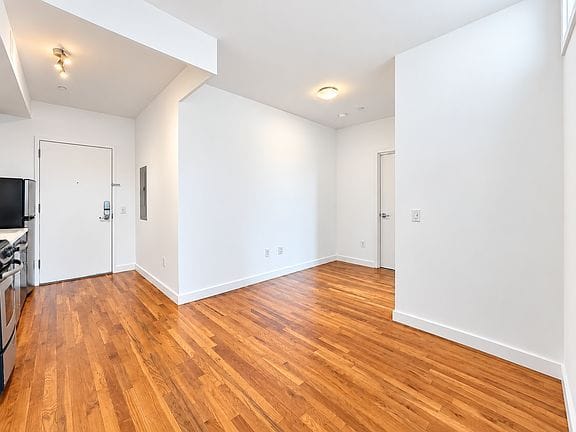 2-bedroom apartment in Bushwick 5