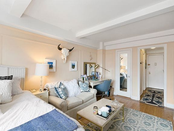 Studio apartment in Upper West Side 2