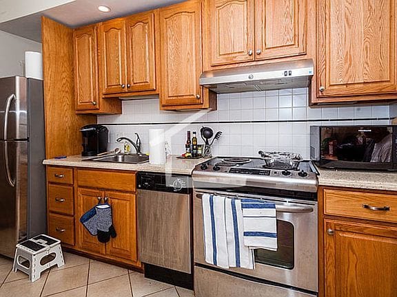4-bedroom apartment in Beacon Hill 8