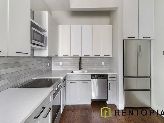 2-bedroom apartment in Bushwick 2