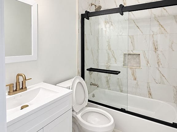 3-bedroom apartment in Woodrow 6