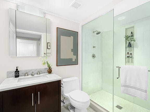 1-bedroom apartment in Upper East Side 8