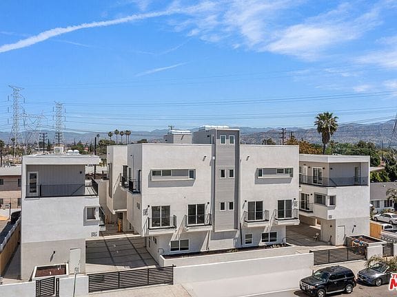 1-bedroom apartment in North Hollywood 8