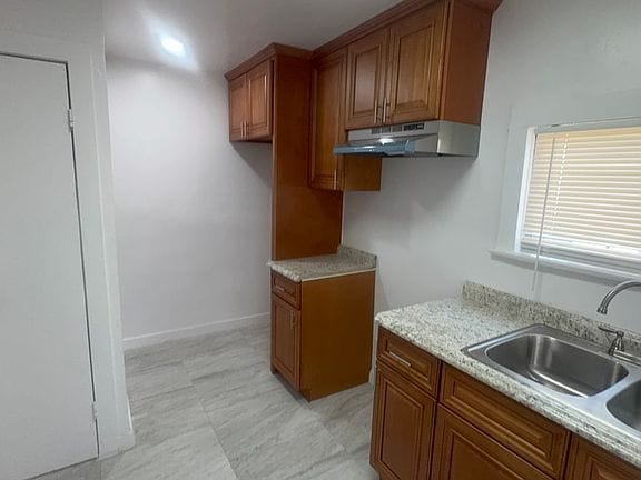 1-bedroom apartment in Jefferson 5