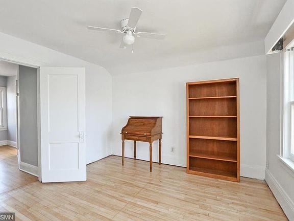 6-bedroom apartment in Hamline-Midway 4