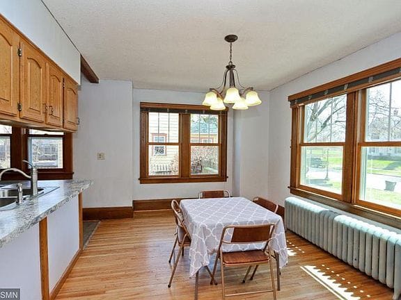 6-bedroom apartment in Hamline-Midway 5