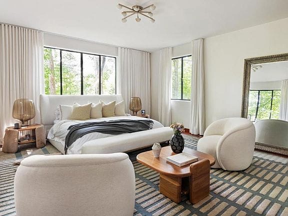 3-bedroom apartment in Lake Claire 4