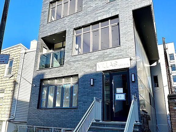 1-bedroom apartment in Greenpoint 1