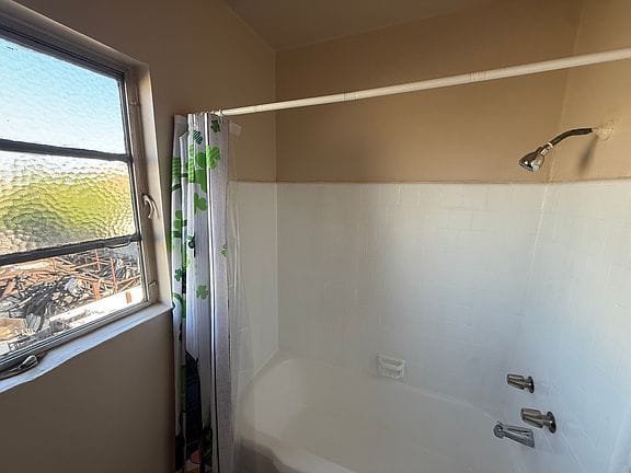1-bedroom apartment in Mid-City 10
