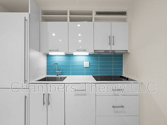 1-bedroom apartment in Adams Morgan 10