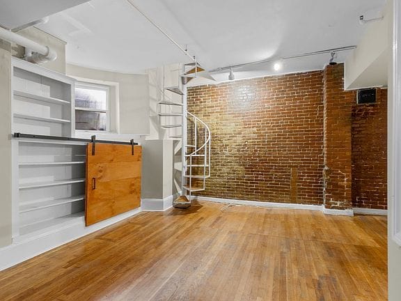 1-bedroom apartment in Back Bay 9