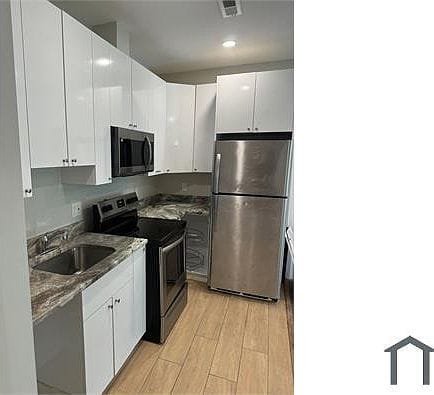 3-bedroom apartment in Columbia Heights 5