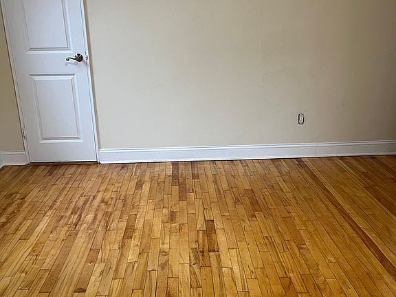 2-bedroom apartment in Flushing 4