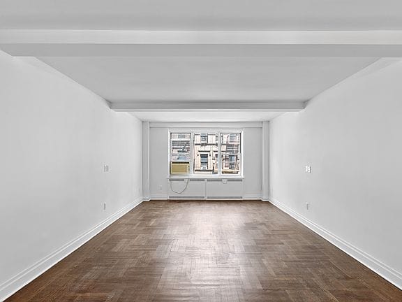 3-bedroom apartment in Upper East Side 4