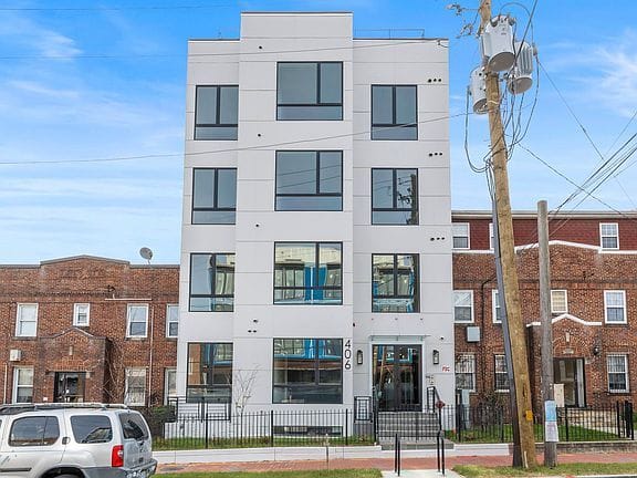 1-bedroom apartment in Petworth 1