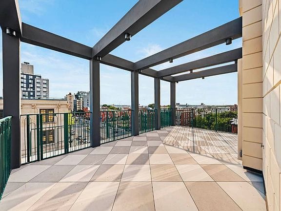 2-bedroom apartment in South Slope 1