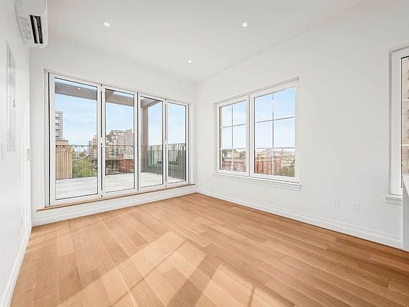 2-bedroom apartment in South Slope 5