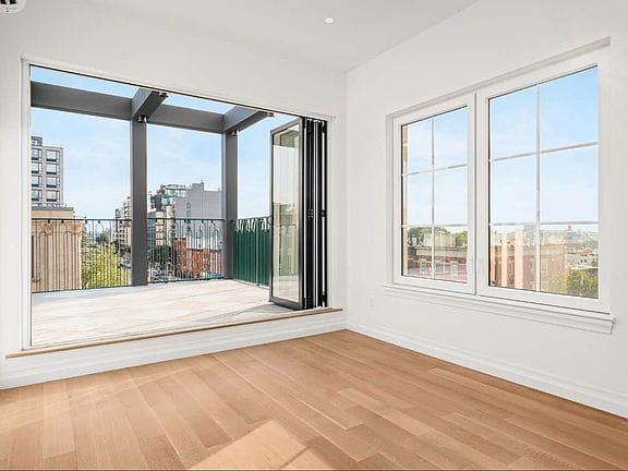 2-bedroom apartment in South Slope 6