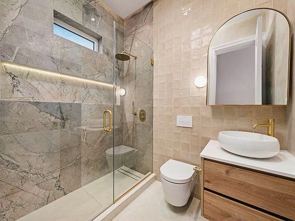 2-bedroom apartment in South Slope 7