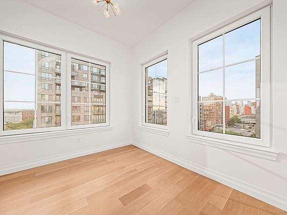 2-bedroom apartment in South Slope 8