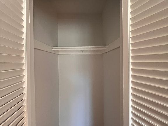 1-bedroom apartment in Brighton 5