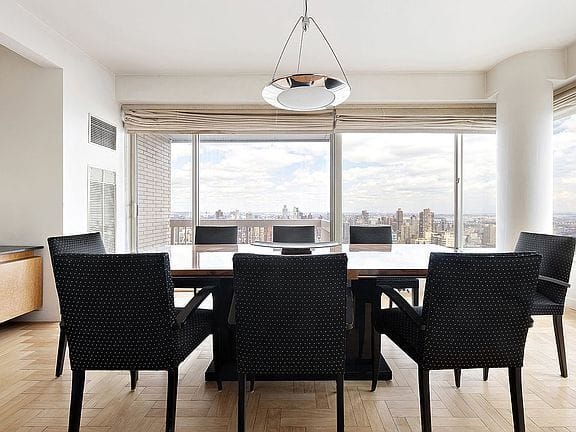 3-bedroom apartment in Upper East Side 9