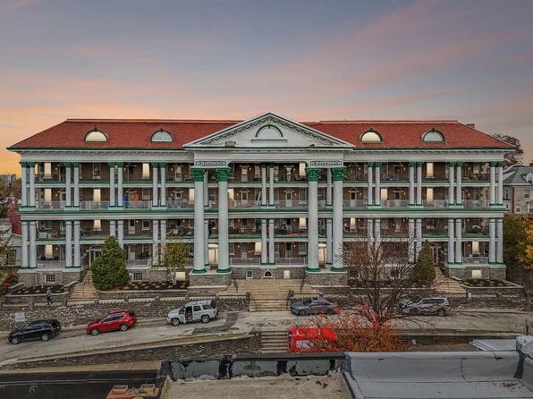 2-bedroom apartment in Germantown - Westside 1
