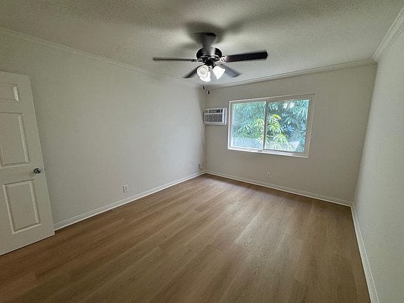 2-bedroom apartment in Hollywood 2
