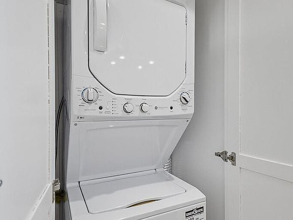1-bedroom apartment in Echo Park 9