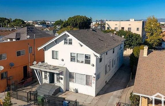 1-bedroom apartment in South Central 1
