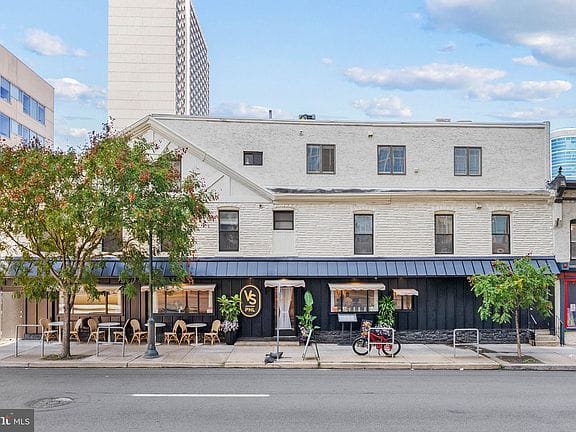 2-bedroom apartment in Rittenhouse Square 1