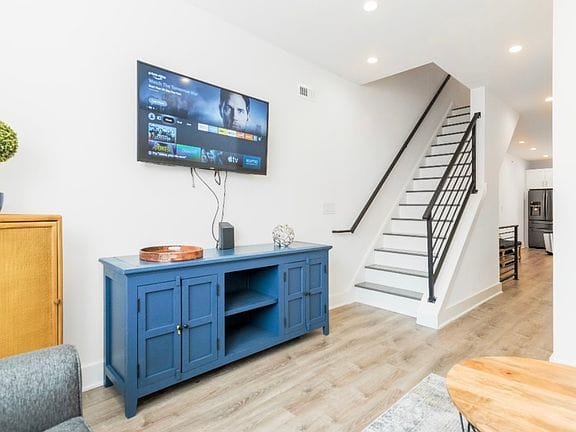 2-bedroom apartment in Hartranft 6