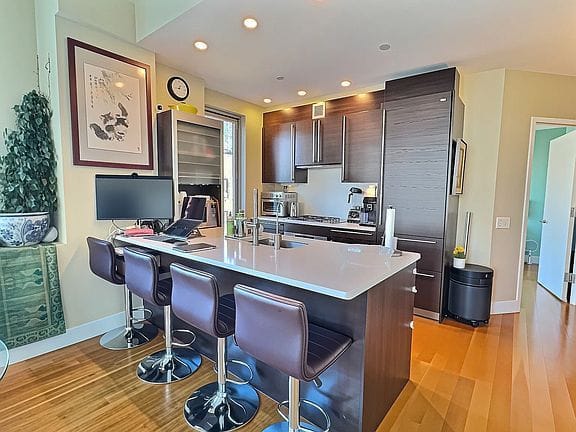 2-bedroom apartment in Midtown West 5