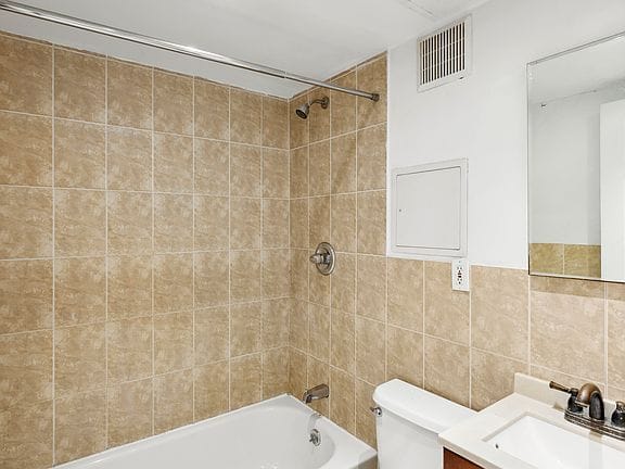 Studio apartment in East Village 5