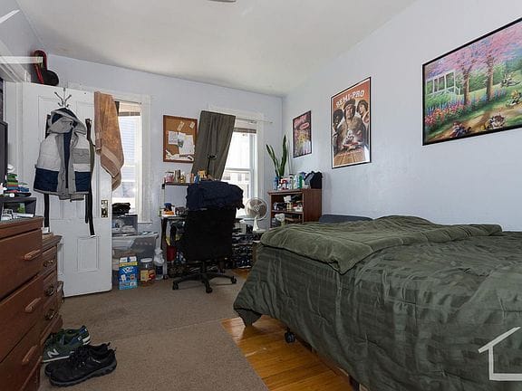 3-bedroom apartment in Mission Hill 7
