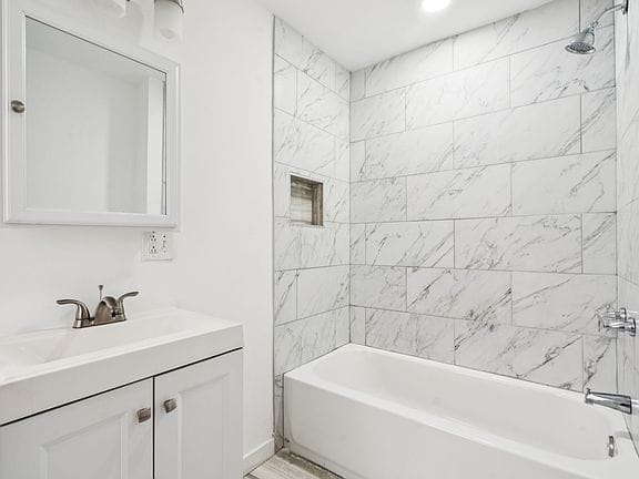2-bedroom apartment in Mayfair 6