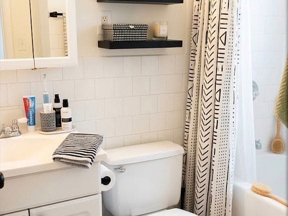 1-bedroom apartment in Kenmore 4