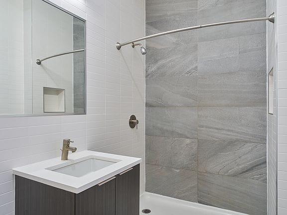2-bedroom apartment in Clinton Hill 8