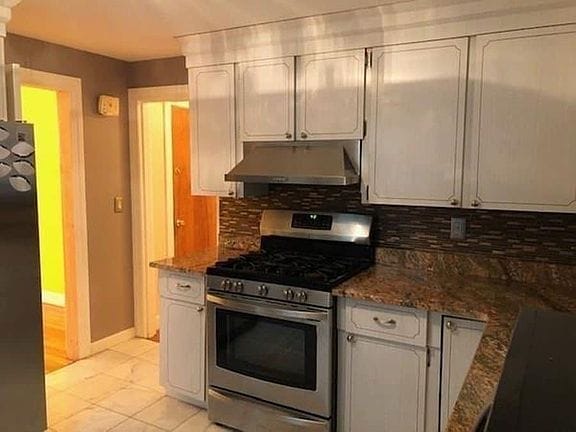 3-bedroom apartment in West Roxbury 1