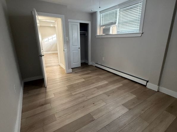 1-bedroom apartment in Juniata 11